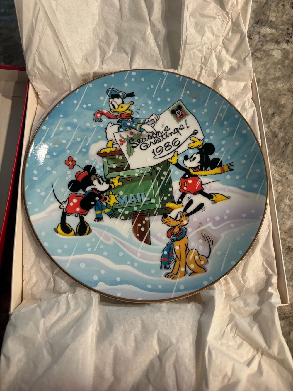 2nd Limited Edition Plate Walt Disney's "Christmas 1986" Mickey Minnie Donald